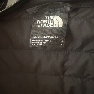 The North Face Women's Classic Black Outerwear